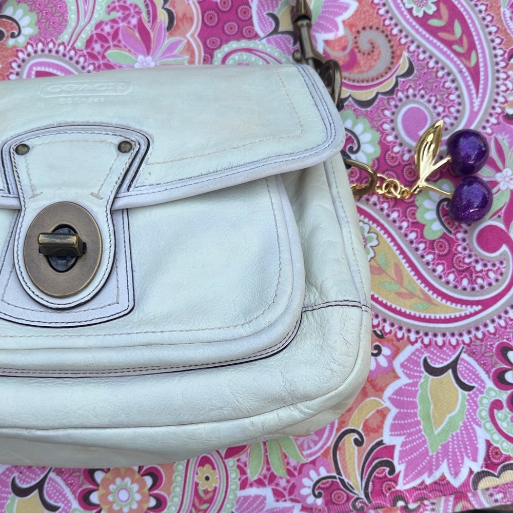 Vintage Coach 65th Anniversary Legacy Line 2006-2008 Ivory Leather Ali Bag - Picture 6 of 15